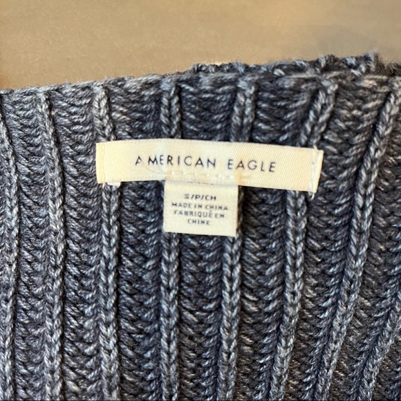 American Eagle Blue and White Striped Henley Sweater. Size -Small - Picture 4 of 8